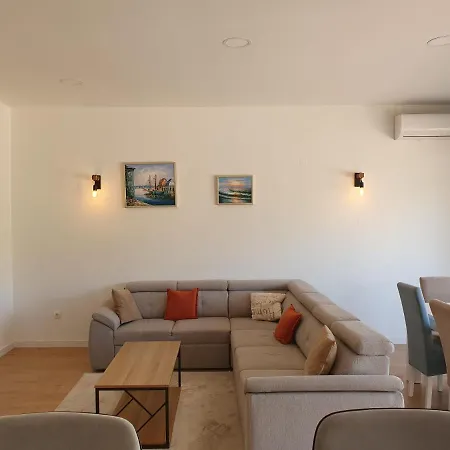 Faraon Free Private Parking